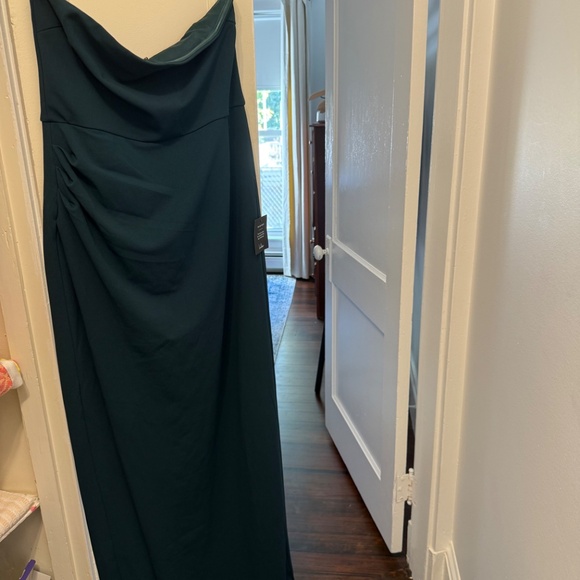 New Lulus dress never worn - Picture 2 of 4